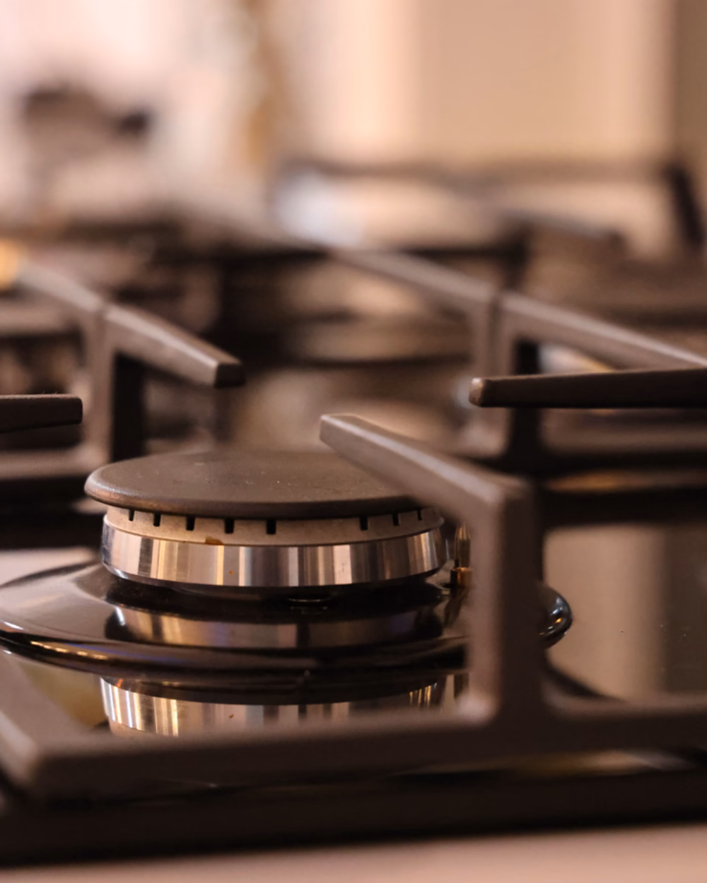 Featured image for Why a Nonstick Pan Stopped Releasing